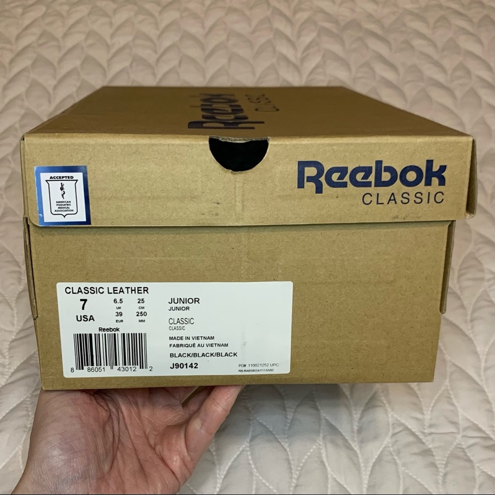 Junior Reebok Classic Leather - Picture 2 of 9